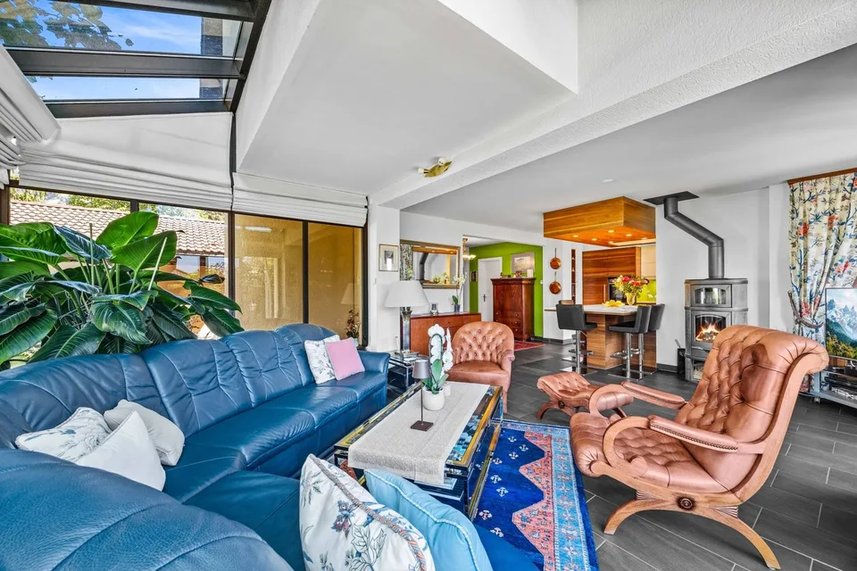 Splendide villa semi-détachée avec grand jardin paysagé. Coup de foudre garanti !