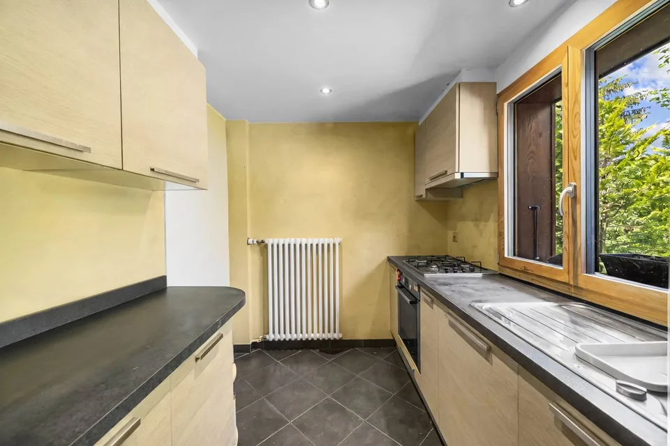 Duplex apartment with 5 rooms in the center of the village!