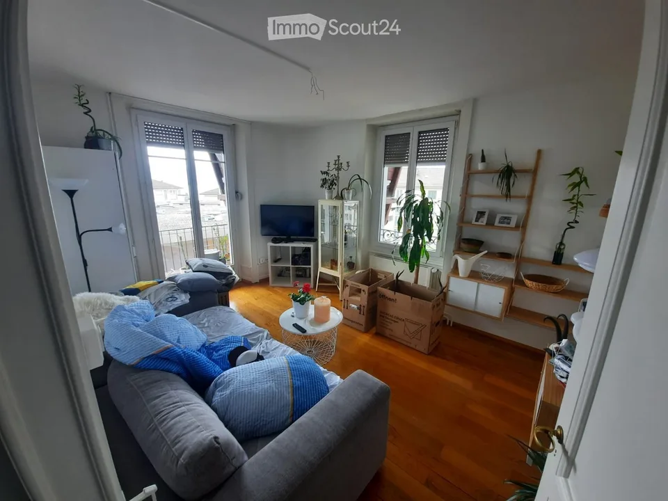 Appartamento affascinante di 3 locali con balcone in un edificio storico – Losanna, 1007