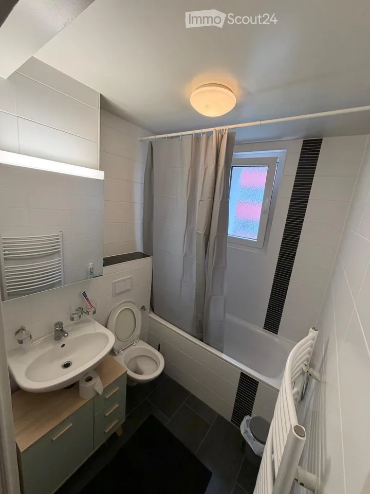 Sous location 3.5 pc dispo de suite long duree