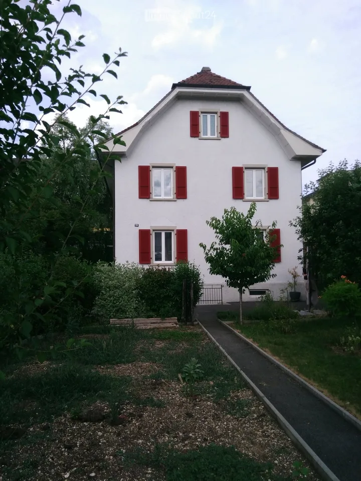 A louer charmant appartement dans une maison au centre-ville