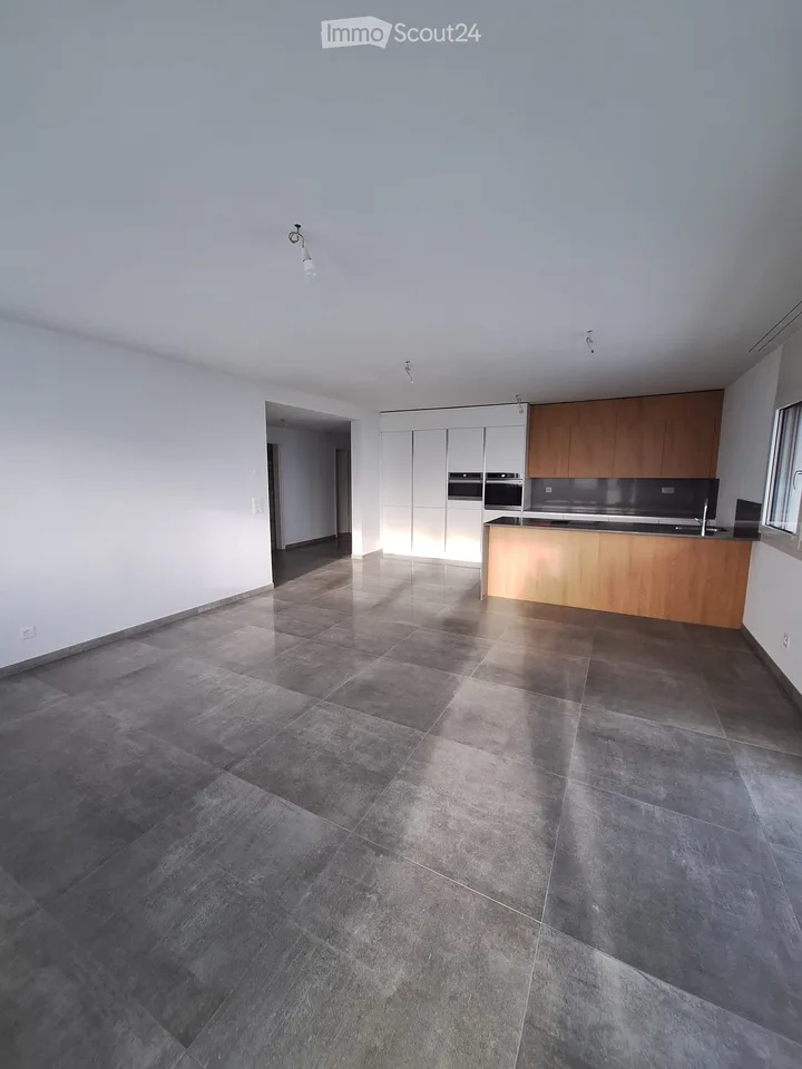 Übernahme eines Mietvertrags für eine wunderschöne 4,5-Zimmer-Wohnung in Tafers