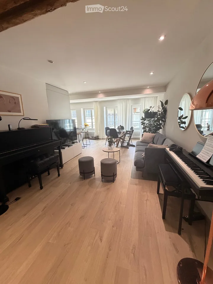 4,5 Zimmer in der Bourg-Gegend, Freiburg, zu übernehmen