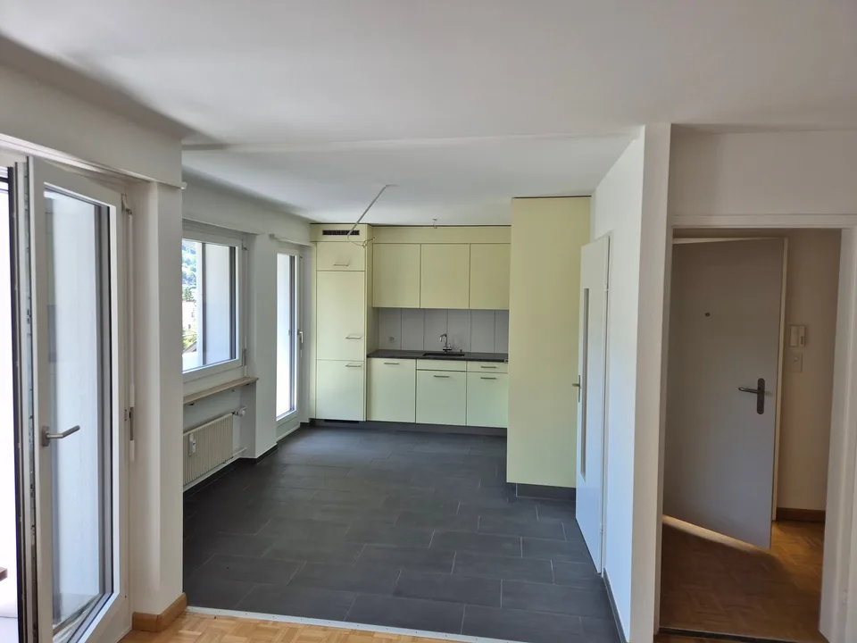 Appartement lumineux 3.5 pièces avec balcon (2e étage sans ascenseur) à Oberdorf BL