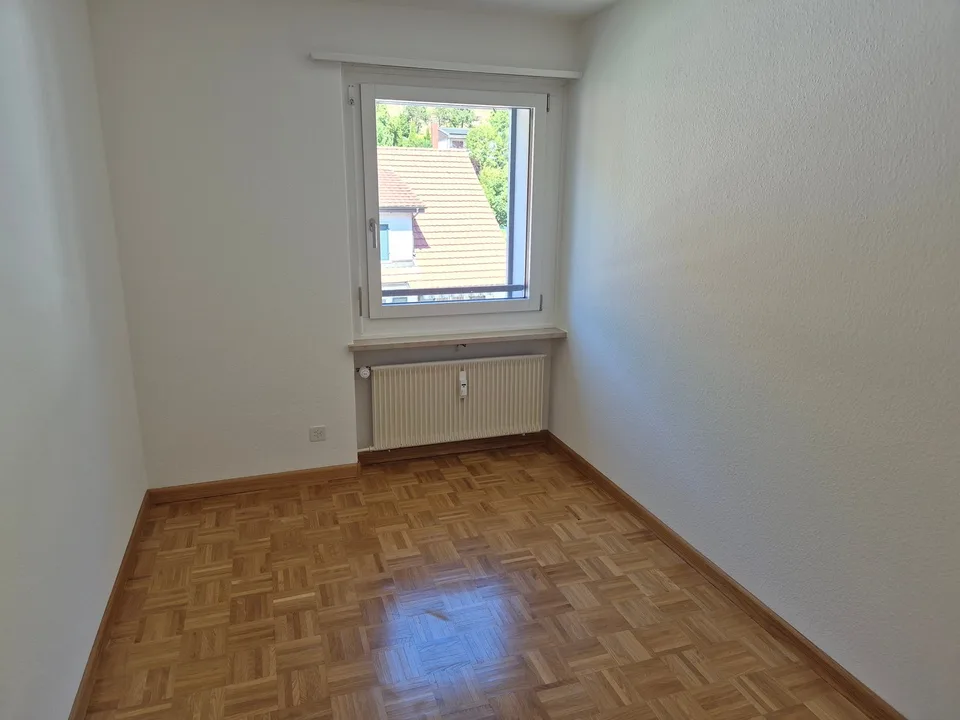 Helle, naturnahe 3.5-Zimmer-Whg mit Balkon in Oberdorf BL – Foto 8 von 10