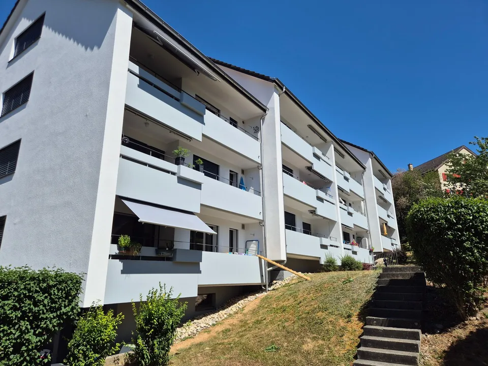 Appartement lumineux 3.5 pièces avec balcon (2e étage sans ascenseur) à Oberdorf BL