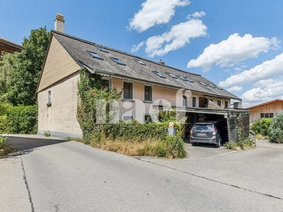 Maison jumelée de 6.5 pièces avec jardin à vendre à Sorens