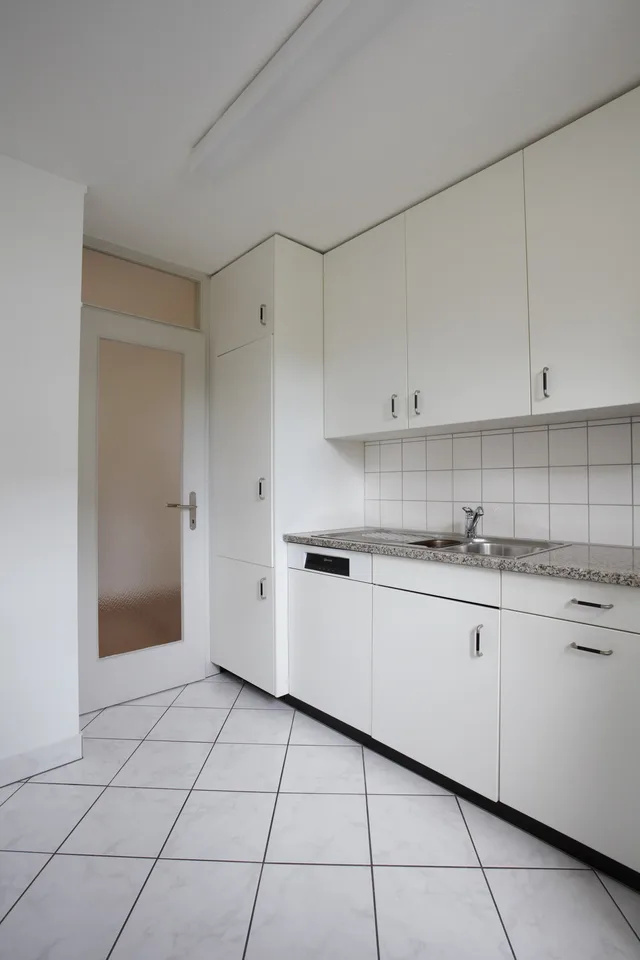 Appartement de 4 pièces rénové avec balcon à St. Gallen