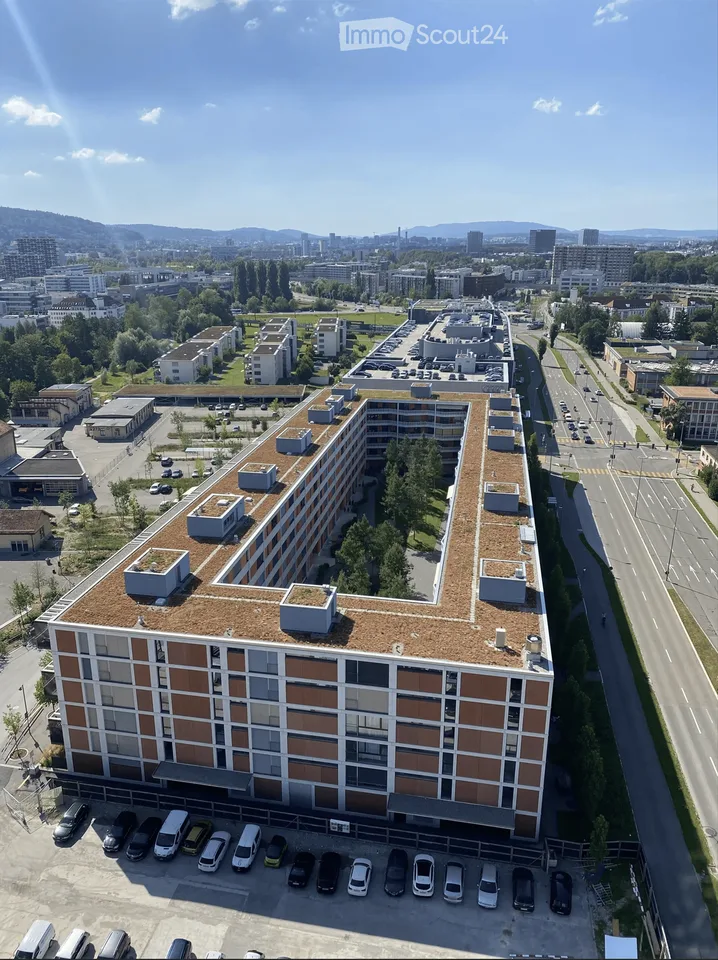 Moderne 2.5-Zimmer-Wohnung mit Balkon in Dübendorf