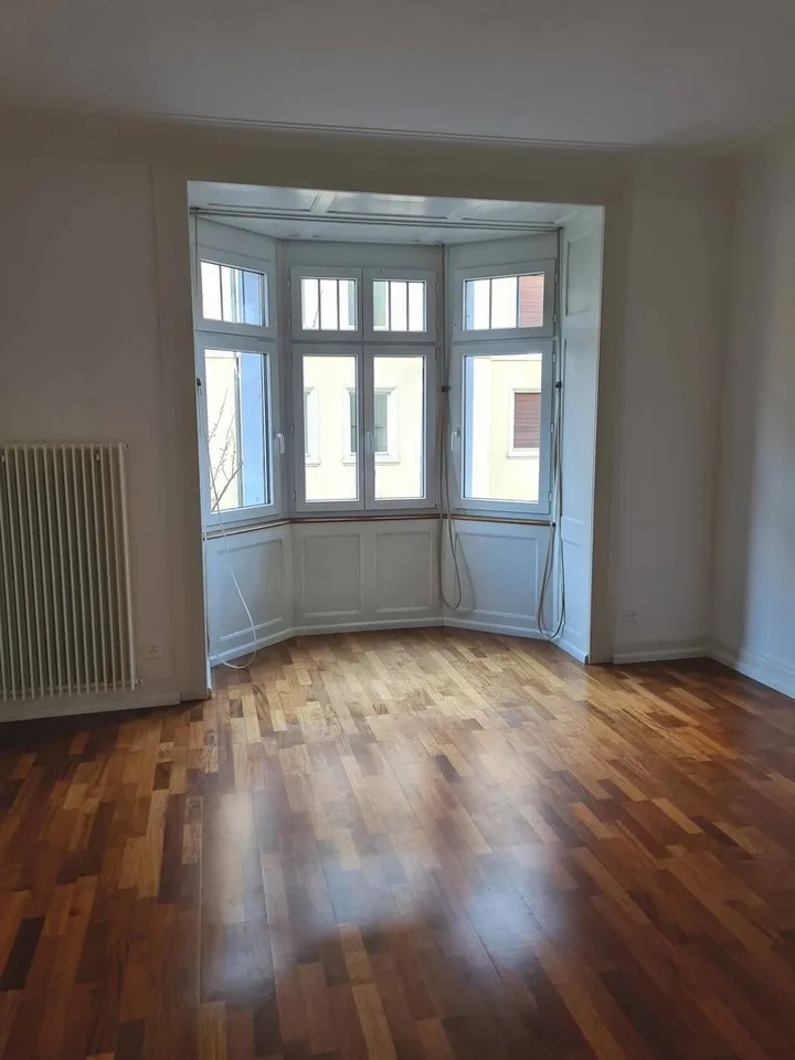 Well-maintained old building apartment in the popular St. Johanns quarter