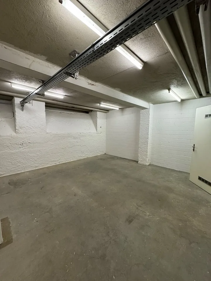 Storage room near Claraplatz