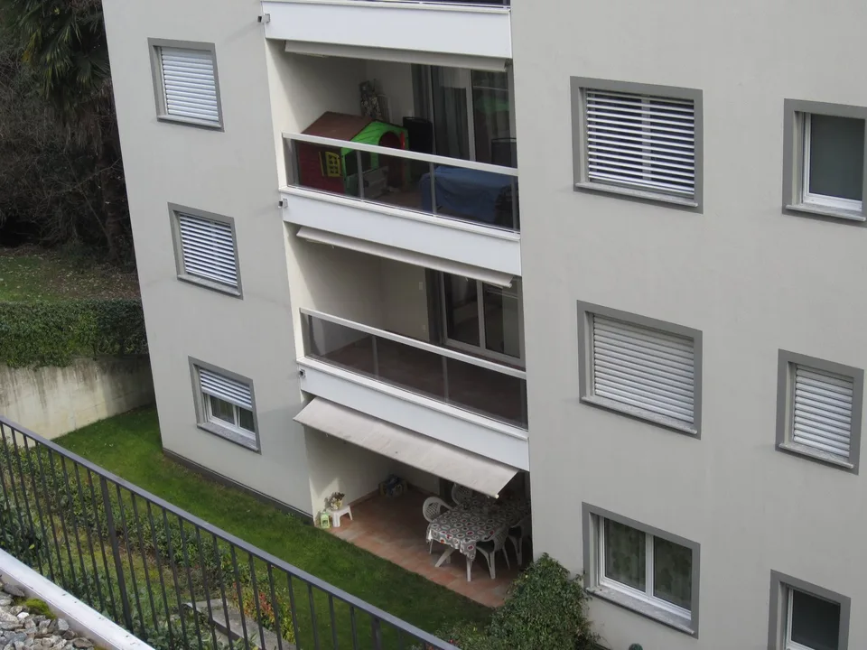 Attic 3.5 rooms - central but quiet location in the green