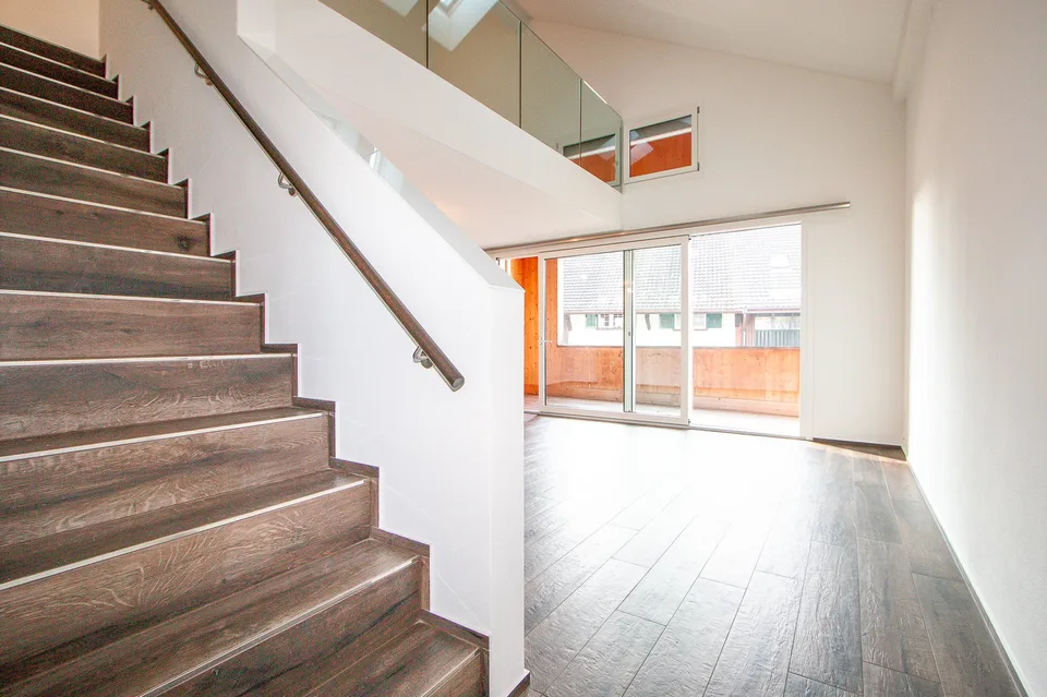 Spacious & open maisonette apartment with large hobby room