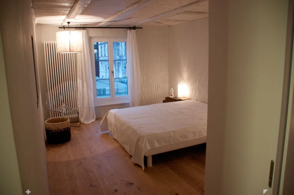 Appartement 2 pièces meublé avec style au centre de Biel