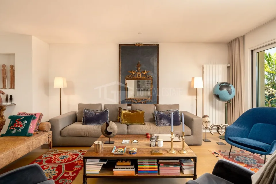 Elegante zeitgenössische Architektur mit Seeblick in Castagnola. 3,5 Zimmer