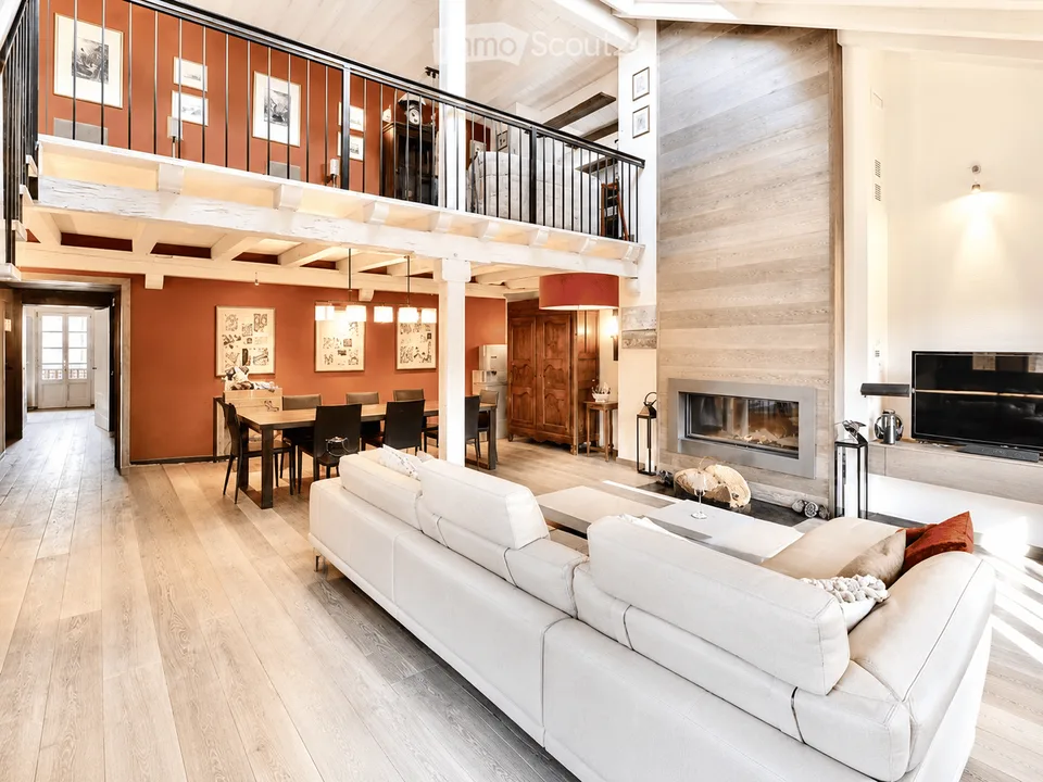Superbe duplex de 5.5 pièces – 195 m² – Jardin privatif de 250 m² – Sauna finlandais