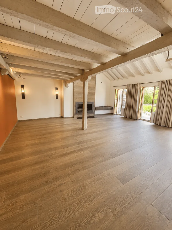 Beautiful 5.5-room duplex – 195 m² – Private garden of 250 m² – Finnish sauna