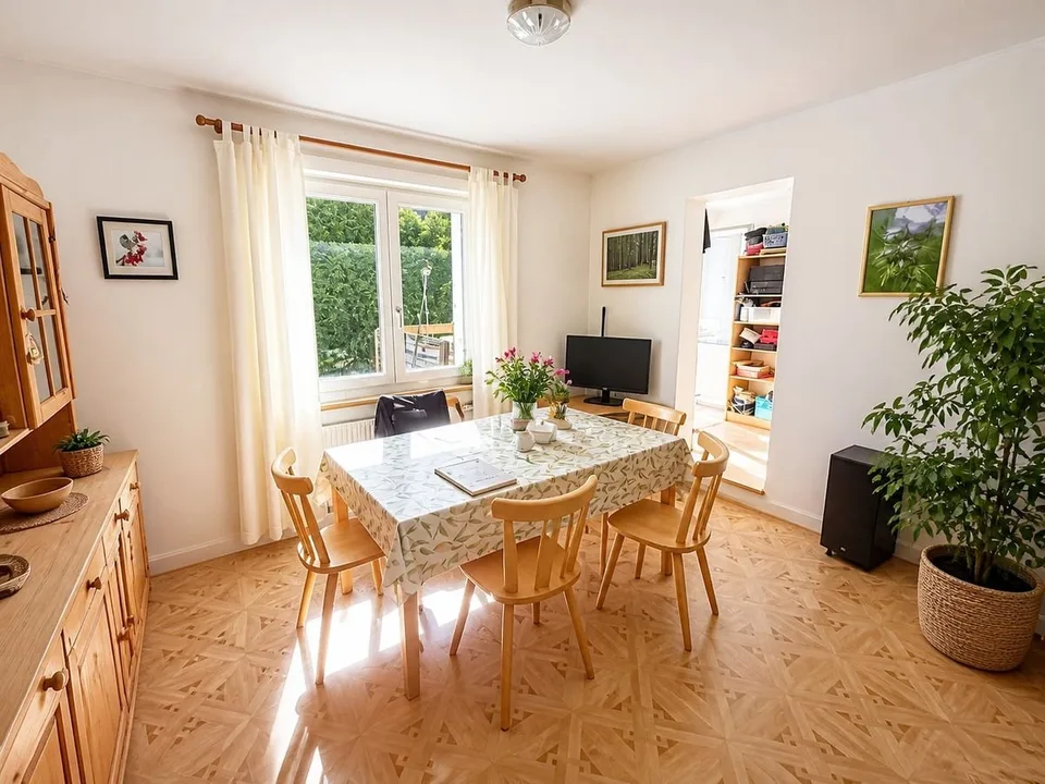 Einzelhaus mit hellem Ambiente und freier Sicht sowie großem Potenzial