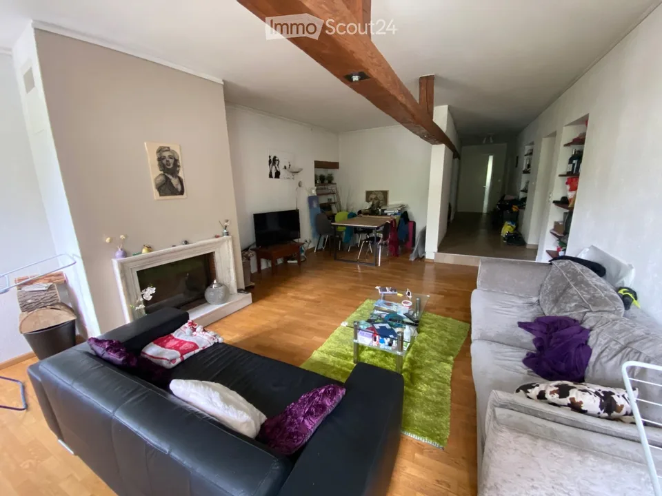 Urgent Room in shared apartment//price on request