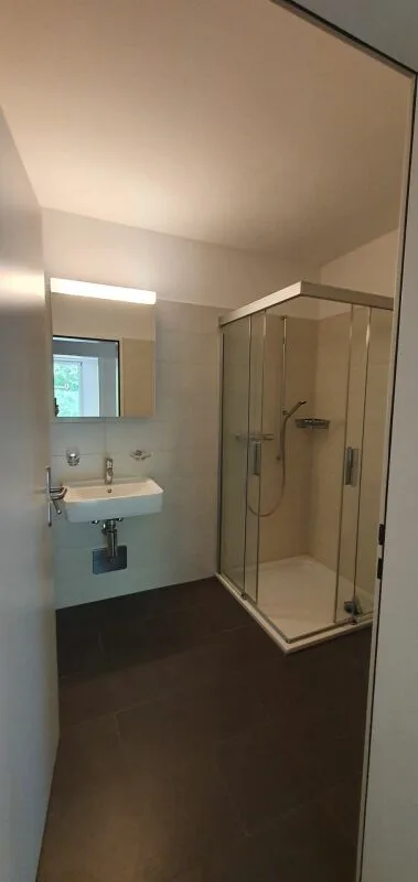 Zentral Wohnen mit Sitzplatz!