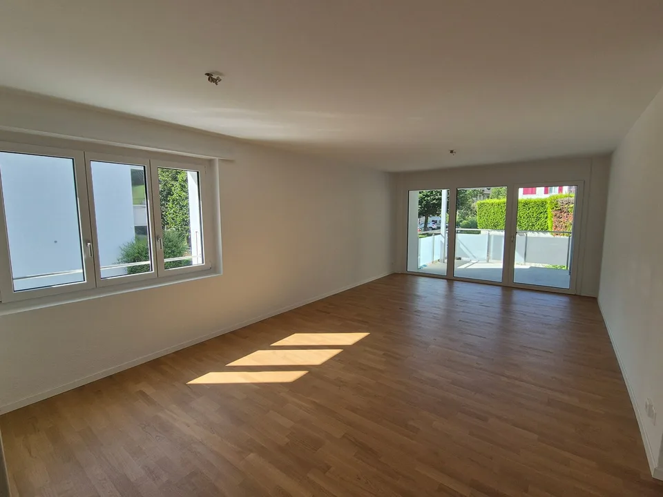 Modern 4.5-room apartment with large balcony