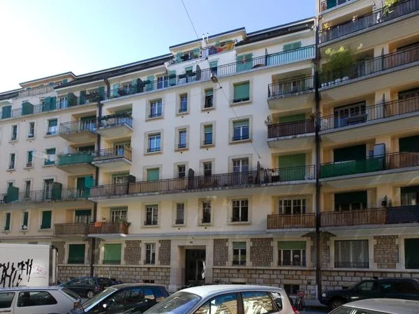 A NE PAS MANQUER !!! APPARTEMENT DE 3,5 PIECES A DEUX PAS DES HUG