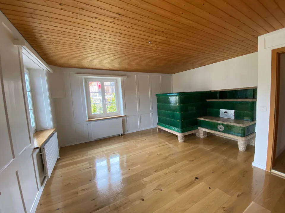 Helle und zentrale 4.5-Zimmer-Wohnung in Lufingen