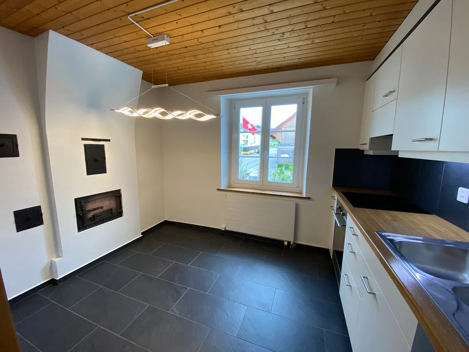 Helle und zentrale 4.5-Zimmer-Wohnung in Lufingen