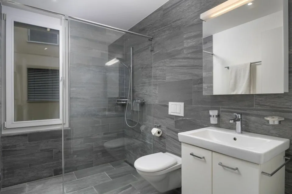 Ihr neues Zuhause: Helle, moderne Wohnung an bester Lage inklusive Tiefgaragenplatz