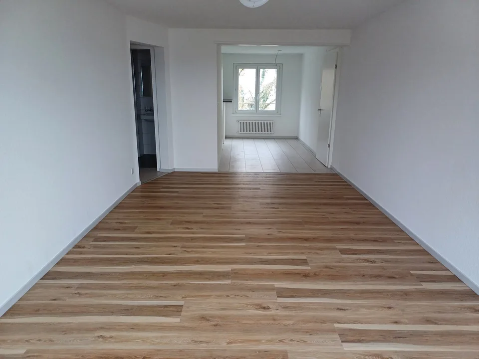 4.5-Zimmerwohnung an ruhiger und sonniger Lage mit weiter Aussicht