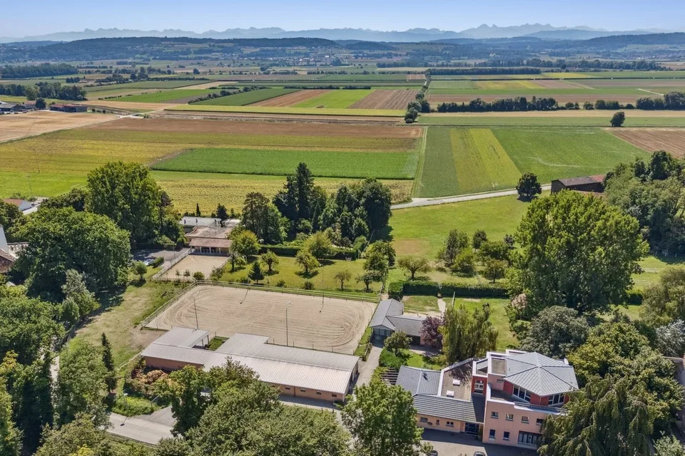 Un domaine équestre d'exception entre nature, élégance et liberté
