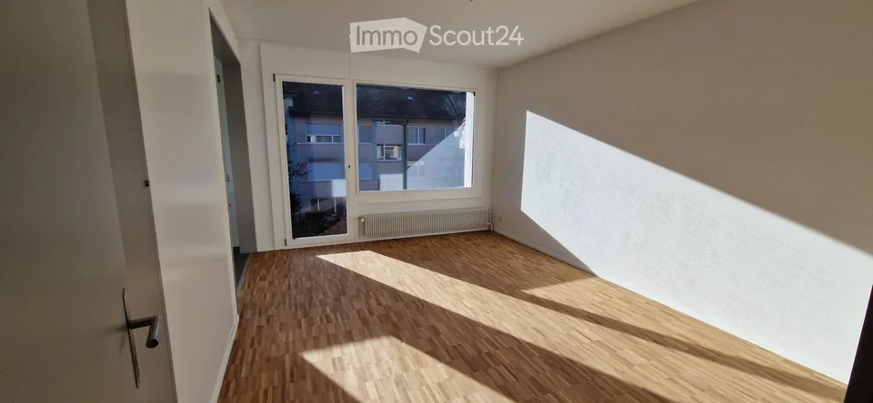Renovated 3-room apartment with spacious balcony in Spiegel near Bern