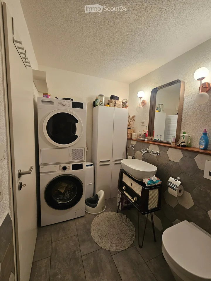 Helle 4.5-Zimmer-Wohnung mit Balkon in Haag (Rheintal)