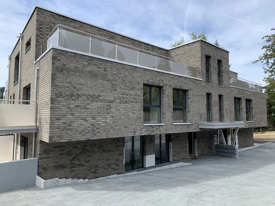 Aussenparkplatz in Menziken zu vermieten!
