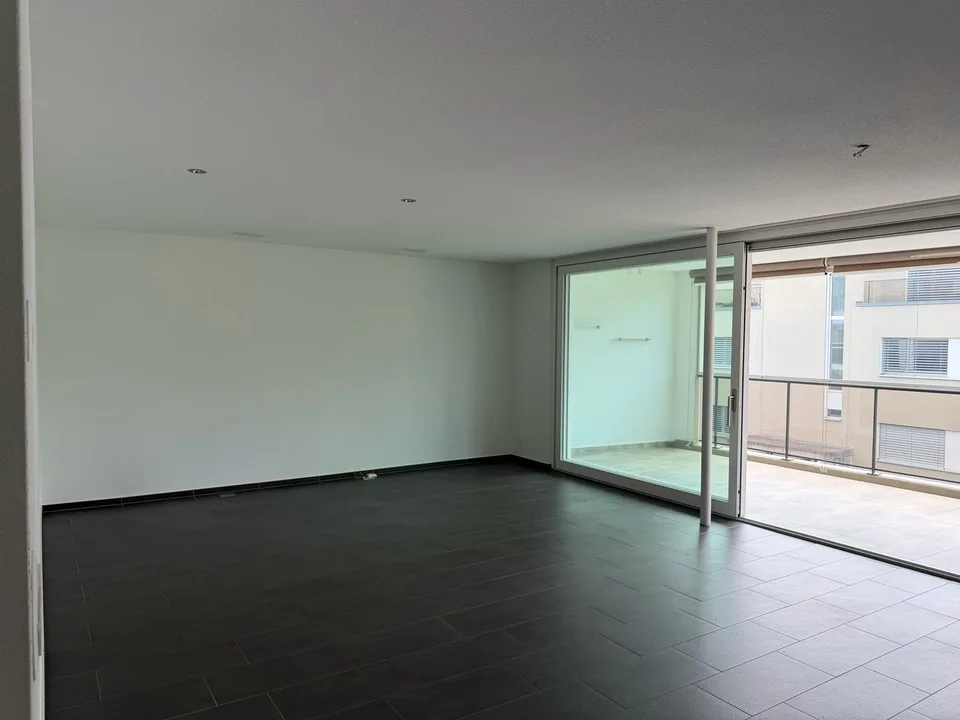Lichtdurchflutete 3.5-Zimmer-Wohnung, 95 m², an zentraler Lage in Steffisburg