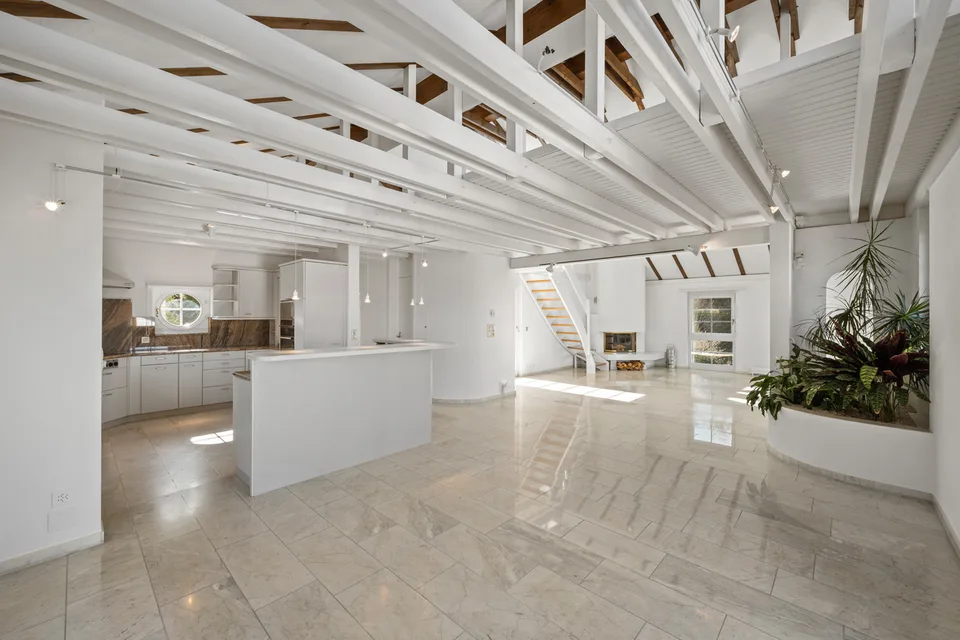 Much space. Much privacy. Dreamy long-distance view. Close to forest and meadows.