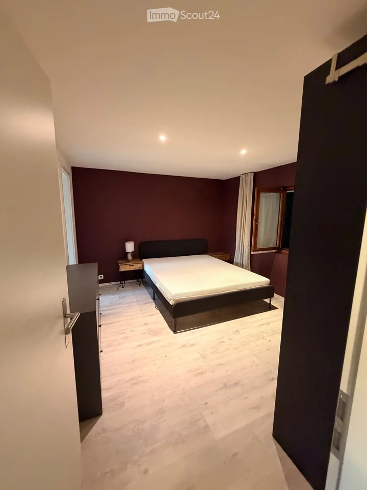 Charmantes 4.5-Zimmer-Einfamilienhaus in Zuzgen – sofort verfügbar! – Foto 6 von 16