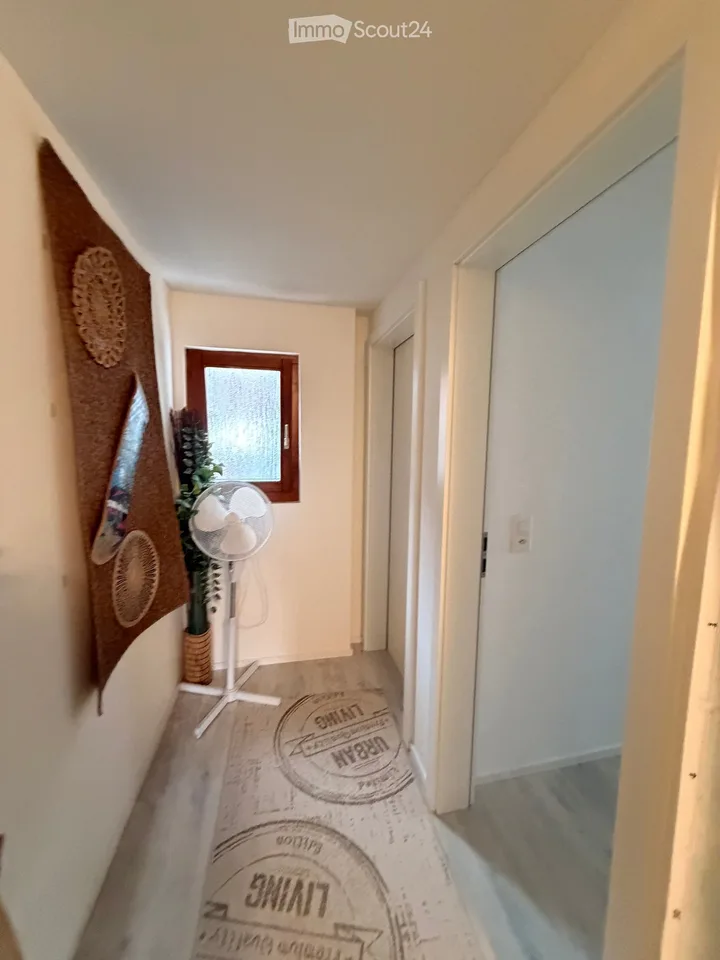 Charmantes 4.5-Zimmer-Einfamilienhaus in Zuzgen – sofort verfügbar! – Foto 15 von 16