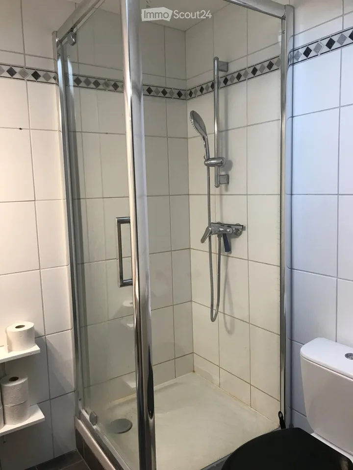 SION, independent furnished room, 100m from the old town