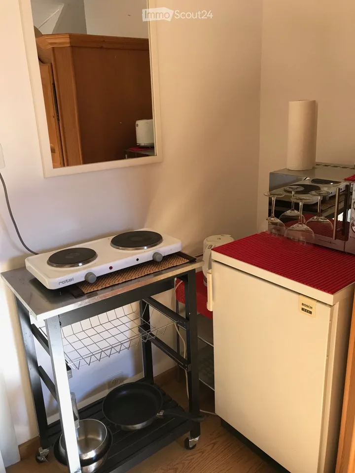 SION, independent furnished room, 100m from the old town