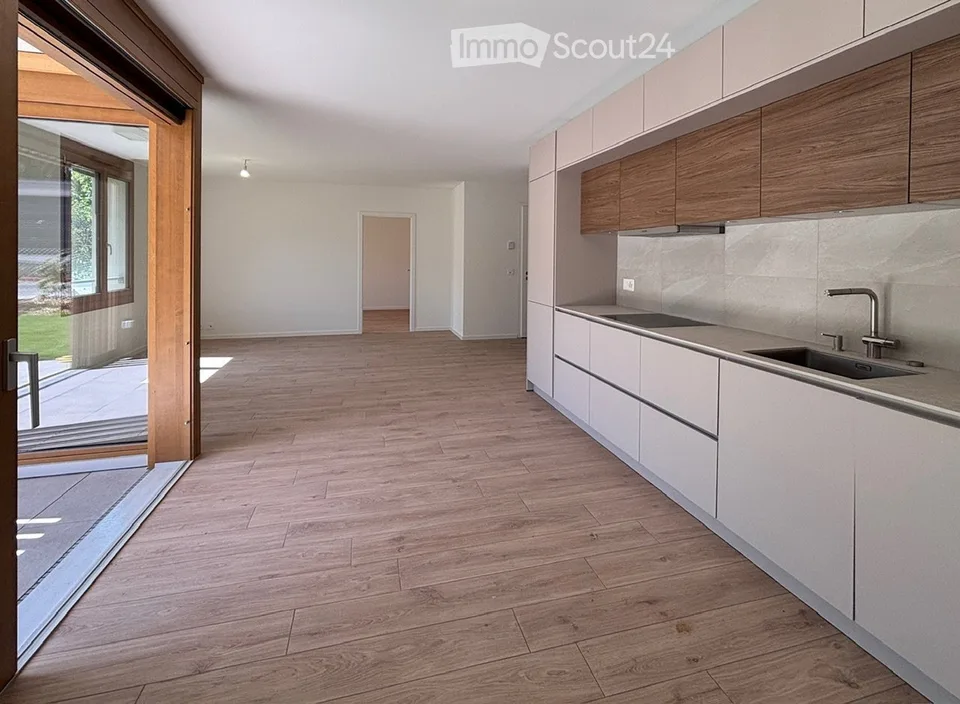Schönes neues 4-Zimmer-Apartment mit eigenem Garten in Bernex