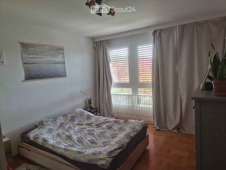 Wohnung mit 3.5 Zimmern in Chailly, zur Miete