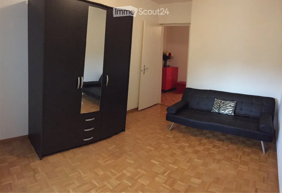 Chambre à louer en colocation féminine
