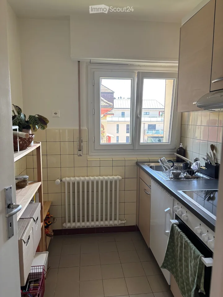 Studio avec hall et cuisine séparée - 15 septembre