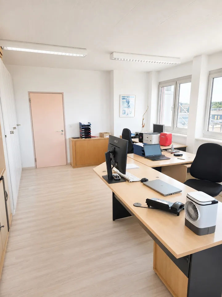 Bureau individuel moderne à louer