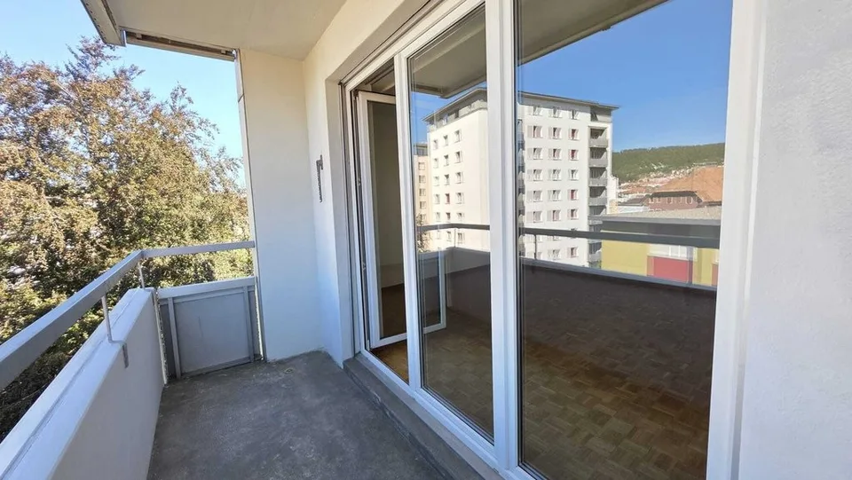 ALLOGGIO RINNOVATO CON BALCONE – foto 9 di 10