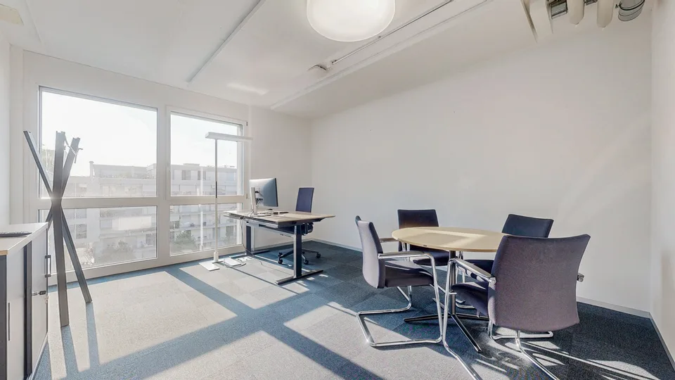 Modern, bright office space in a central location