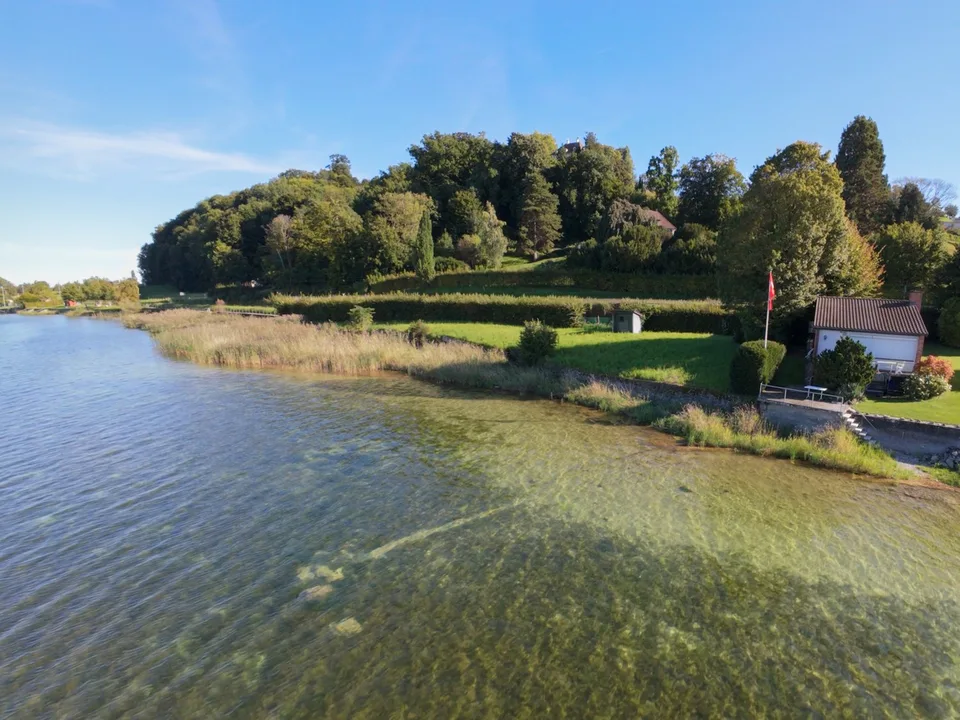 Villa esclusiva sul lago di Costanza con proprietà sul lago a Mannenbach