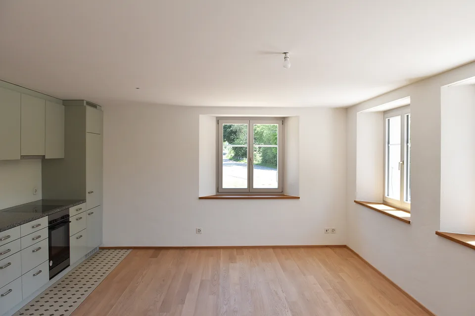 Newly valued 2.5-room ground floor apartment in Rünenberg!