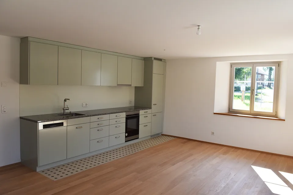 Neuwertige 2.5 - Zimmer Erdgeschosswohnung in Rünenberg!